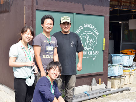 スタッフ一同と中村さん