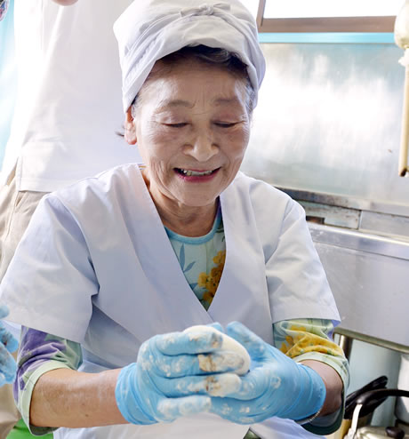 お団子の「食の匠」、佐藤ミノリさん